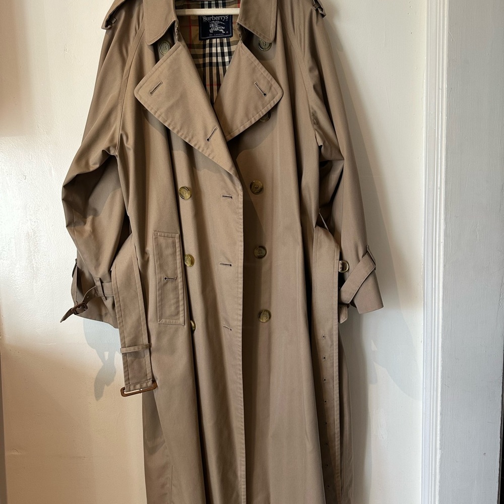 Burberry Beige Trench Coat with Plaid Lining
